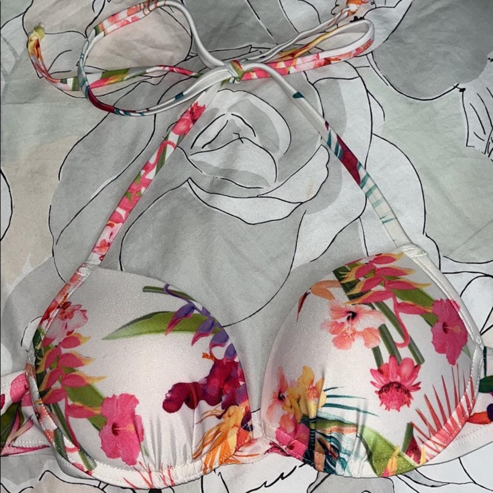 Swuimwear top